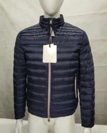 Insigne du bras léger pour hommes vers le bas de la veste collier de mode créateur de mode en bas des vestes hiver chaude manteau taille 1-5
