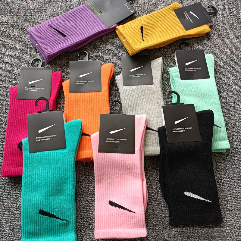 Wholesale Sport Socks Mens Women Stockings Pure cotton 11 colors Sport Sockings Letter NKs Print Sock