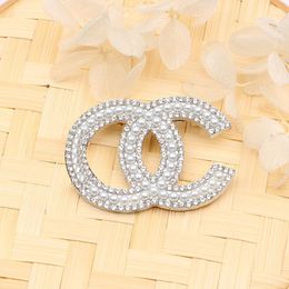20 stijl Merk Designer C Dubbele Brief Broches Vrouwen Mannen Luxe Diamant Parel Broche Pin Metalen Mode-sieraden Accessoires