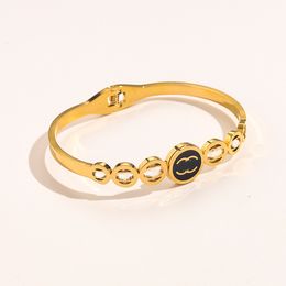 20Style classique de luxe Bracelets Designer Lettre bijoux Bijoux 18 carats en acier inoxydable à l'or