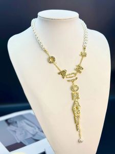 20style elegant modemerkletter Vintage Pearl hanger ontwerper voor dames ketting goud vergulde ketting sieraden accessoires cadeau