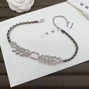20Style Luxury Brand Letter Pendant Collier Designer Fomen Women Chain 18K Collier plaqué Gollier Bijoux accessoires Gift Birthday