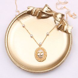 20style luxe designer brief hanger kettingen 18k goud vergulde kristal Pearl -strass ketting voor vrouwen bruiloftsfeestje sieraden accessoires