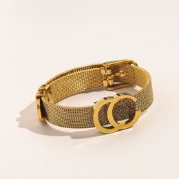 20 Estilo diseñador de moda de lujo Diseñador de brazaletes para hombres Mujeres de brazalete Joya de joyas de pulseras clásicas Accesorio Anniversary Anniversary Gift