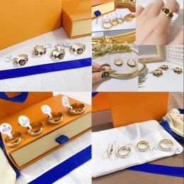20 Style Luxury Jewelry Fashion Designer Rings Women Love Wedding Supplies Diamond de 18k Gold Sedoled de acero inoxidable Finger Fine1442273
