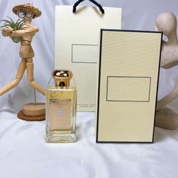 20 Type Perfume unisexe 100ml Edp Spray Musk Verre Péonie de longueur durable Ongle de livraison rapide