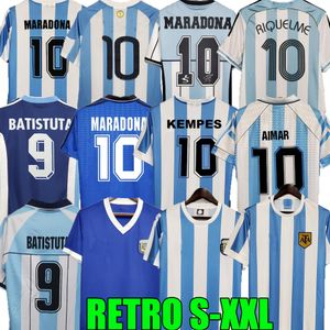 1978 1986 1998 Argentine Retro Soccer Jersey Maradona 1996 2000 2001 2006 2010 Kempes Batistuta Riquelme HIGUAIN KUN AGUERO CANIGGIA AIMAR Maillots de football Messis