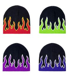 21 22 FLAME BEAIE HAUTS HIVER CHAUDS POUR LES MENSELLES FEMMES Médailles Watch Docker Skull Cap tricoté Hip Hop Autumn acrylique Casual Skullies Out1889622