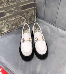 21 Top Fashion Platform Designer schoenen Triple Black Velvet White Oversized Men039s en Dames Casual Party Dress Calfskin2 3546586640