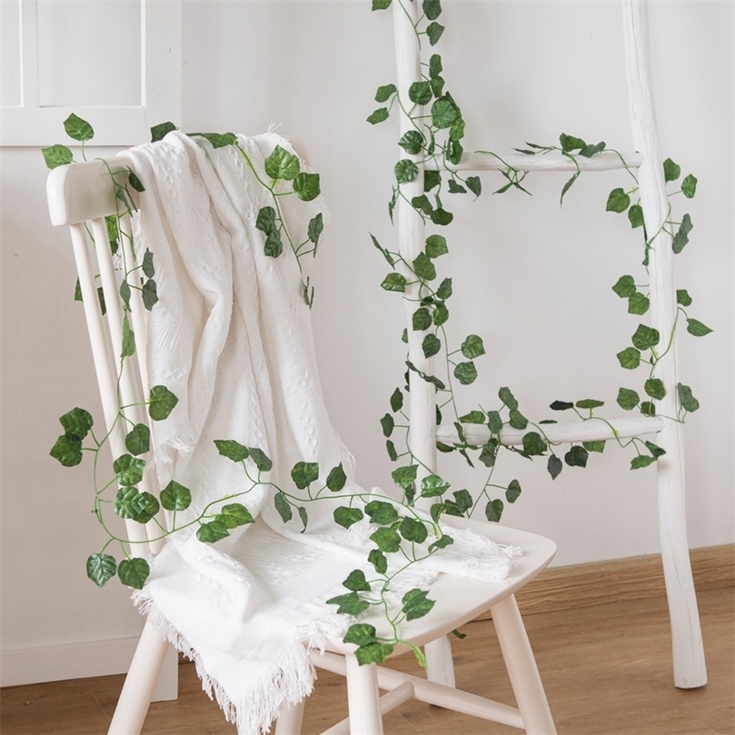 210 cm konstgjorda hängande jularland växter Vine Leaves Green Silk Outdoor Home Wedding Party Badrum Trädgårdsdekoration 220815