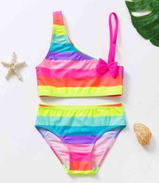 212Y Maillots de bain pour enfants Deux pièces Maillot de bain pour filles Ensemble de bikini pour enfants de haute qualité Ensemble de bikini pour filles en bas âge Ensembles de bikini pour filles11292632834