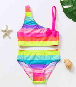 212Y Maillots de bain pour enfants Deux pièces Maillot de bain pour filles Ensemble de bikini pour enfants de haute qualité Ensemble de bikini pour filles en bas âge Ensembles de bikini pour filles11292632834