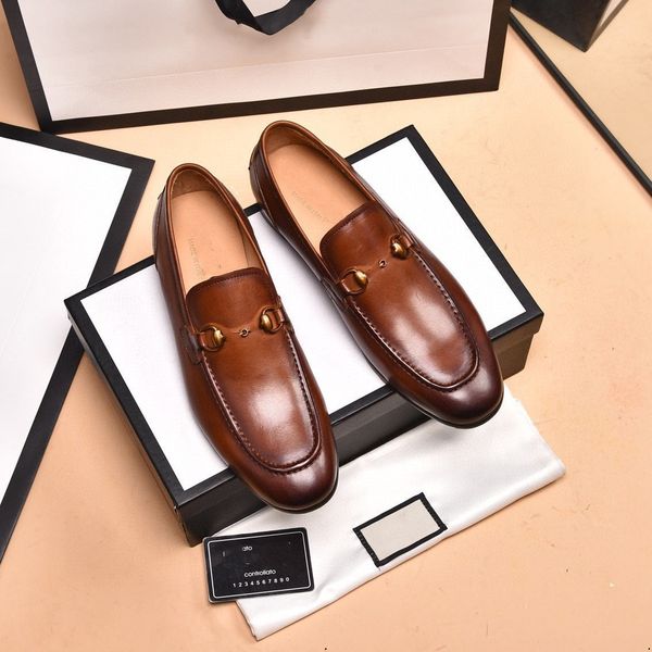 21Modèle Noir Marron Hommes Véritable Cuir De Veau Wholecut Oxfords Classique Designer Robe Chaussures Marque Doux À La Main Bureau D'affaires Formelle Chaussure Pour Hommes