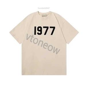 21ss Designer Tide T-shirts 1977 Borst Letter Gelamineerde Print Korte mouw High Street Los Oversize Casual T-shirt 100% Katoen Tops voor mannen en vrouwen essentail ts