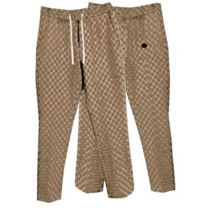 21SS Última moda de París Contadores clásicos de alta calidad Pantalones para hombres Impresión de letras de cuerpo completo de lujo limitado Modelos salvajes famosos m273p