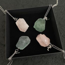 21ss Raf Simons cristal naturel R lettre pendentif collier hommes et femmes accessoires de fête de mode cadeaux de vacances 265m