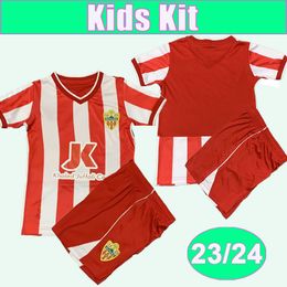 23 24 Almeria Kids Kit Soccer Jerseys EDGAR BABA AKIEME KAIKY # 5 ROBERTONE RAMAZANI CHUMI Accueil Chemises de football Uniformes à manches courtes