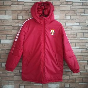 22-23 Galatasaray S.K. Veste de sport de loisirs pour les hommes à manches longues à manches longues Mode de mode extérieur parkas parkas Emblèmes personnalisés