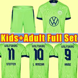 23/24 Wolfsburg maillots de football 2023 Domicile GINCZEK STEFFEN chemises Extérieur ROUSSILLON MEHMEDI MBABU BROOKS ARNOLD WEGHORST uniforme de football hommes enfants adulte enfant 2024