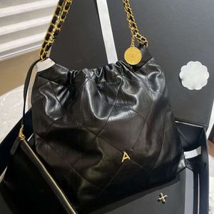 22 sacs de créateurs de sacs C 22b sac à main de haute qualité chaîne en cuir de la gamme de cuir portant un bandoulière simple portefeuille féminin