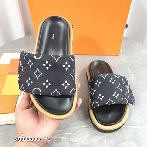 Diseñador de lujo Sandalia Piscina Almohada Flat Comfort Mule Slide Summer Beach Slipper Mujer Hombre Zapato Flip Flop Sandale Flower Sliders Mocasines Cuero en relieve Doble Torys