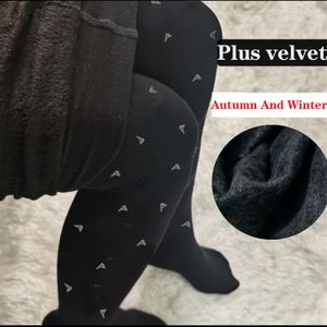 22 FW Mujeres Medias sexy Plus Terciopelo Invierno Verano Señora Calcetines cálidos Medias de moda Medias de cintura alta Medias hasta el muslo Letra Print3051