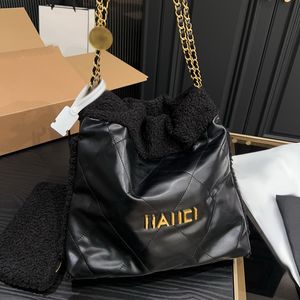 22 Sac poubelle Designer Femmes Sac à bandoulière Fourrure d'agneau Cuir Or Matériel Métal Luxe Sac à main Matelasse Chaîne Sacs à bandoulière Coin Charm Sacs à provisions 28 / 35cm