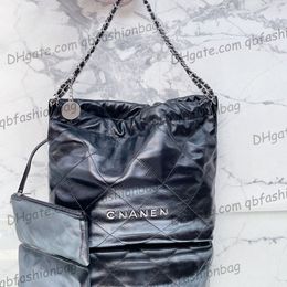 22 Lareg/Small Oil Wash Leather Shopping Bags Silver Metal Hardware Schouder Handtassen met zak met grote capaciteit luxe designer Outdoor Saoche Purse 33x32cm/30x30cm