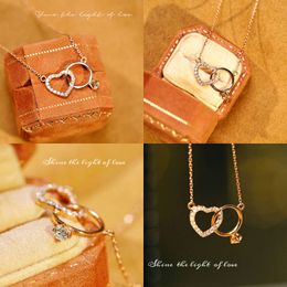 22090112 Damesjuwelen ketting 0,1ctring Diamant 0,15ct Hartvormige hangende chockler 40/45cm AU750 Rose Gold Original Quality