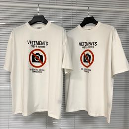 227 21SS nl's T-shirts Europa Frankrijk Vetements Shop Geen sociale media Antisociaal Borduren T-shirt Mode Heren T-shirts Dames Stolsel
