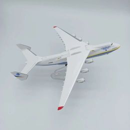 22cm 1: 400 Échelle Ukraine Airlines An225 Transport Aircraft Diecast Resin Model Airplane Decoration Collection Gift Collection