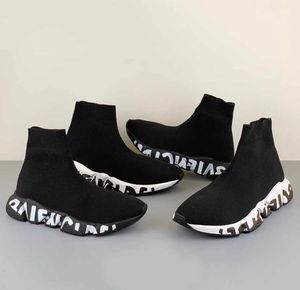 22S Mujeres Hombres Zapatos casuales Botas de tobillo suaves Zapatillas de deporte de velocidad de punto Zapatillas de deporte negras Diseñador de marca de lujo Bota de calcetín deportivo al aire libre 35-45 con caja