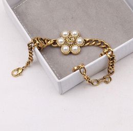 13Style luxe Desinger Bangles Brand Letter Bracelet Chain Women 18K Gold vergulde Crystal Rhinestone Pearl polsband link paar Jooeerlry Accessoires