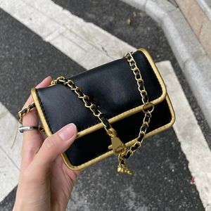 22SS F/W Dames Fanny Packs Taille Lambskin Tassen Classic Mini Flap ijdelheid Outdoor Sacoche Purse Gold Metal Hardware Matelasse Chain Cosmetic Case Handtassen 12 cm 12 cm