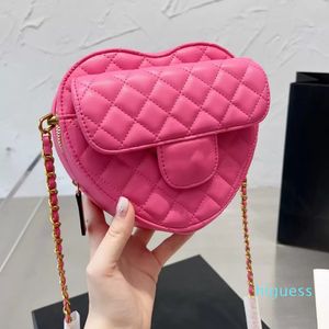 22Ss Heart Love Sac de créateur français en peau d'agneau matelassée Classic Check Chaîne en métal doré Bandoulière Sacs à bandoulière Sacoche Luxury Ladies Girls Mini Cosmetic Case 16CM