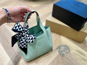 22SS LUXury Brand Damesavondtas Klassieke Designer Hoge capaciteit Dames feestkoppeling Beautiful Shopping Bag Gift Ribbon 19 cm met doos