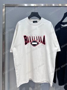 22SS Men Women Designers T-shirt Paris Red Letter Borduurwerk Kort Mouw Crew Neck Streetwear Black White Xinxinbuy XS-L