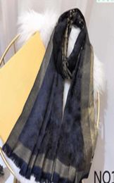 22ss Bufanda de seda Bufandas de seda de diseño Bufandas de chal de alta calidad Bufanda de moda para mujer 4 temporada Fular silenciador de lujo Hombres bufanda7420931