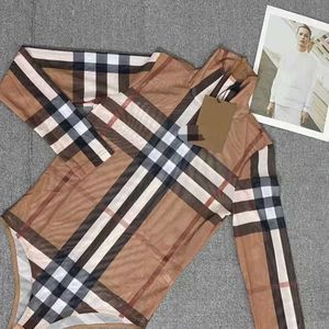 22SS Women Designer Brand Traje de una pieza Nuevo estilo Europeo American Check Impres.