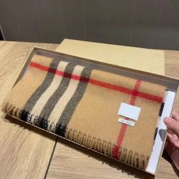 22ss Mujer Hombre Diseñador Bufanda Marca de moda 100% Cachemira Bufandas para invierno Mujer y hombre Abrigos largos Tamaño 180x30cm Regalo de Navidad