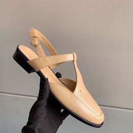 Schapenvacht retro damesschoenen met lage hakken slingbacks sandalen ontwerper verstelbare enkelgesp outdoor casual schoen klassieke zwarte zachte glijbaan ronde tenen muilezels