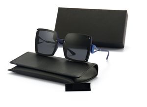 22SS Gafas de sol de diseñador para mujer Gafas de sol Moda cuadrada Marco dorado Lentes de vidrio Gafas para hombre Mujer con estuches originales Cajas