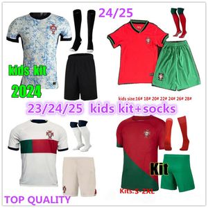 23 24 25 Portugal voetbalshirts kinderkit RUBEN NEVES JOAO FELIX BERNARDO BRUNO RONALDO FERNANDES Portugieser 2024 2025 Portugees voetbal kindershirt Kindersets