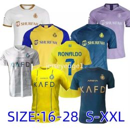 23 24 Al Nassr FC Soccer Jerseys 2023 2024 Ronaldo Hommes Enfants Kit Uniforme Accueil Jaune CR7 Garçons Football Shiirt T Alnassr Troisième Quatrième Martinez Ghareeb Arabie Saoudite