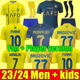 23 24 Al Nassr FC Soccer Jerseys Ronaldo 2023 2024 Accueil jaune loin CR7 Gonzalo Mane Martinez Talisca femmes FANS version joueur hommes kit enfants maillot de football Al-Nassr