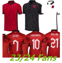 23 24 Albanië Nationaal Team UZUNI Voetbalshirts heren HYSAJ LENJANI ABRASHI RAMADANI Home Rood Uit Wit 3e Zwart Voetbalshirts 999