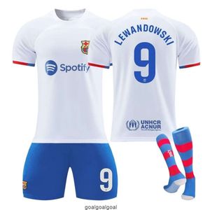 23-24 Barcelone match à l'extérieur numéro 9 Lewandowski numéro 8 Pedri maillot de football à séchage rapide