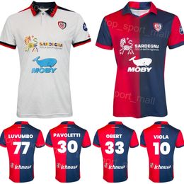 23 24 Club Cagliari Calcio Voetbal 8 Nahitan Nandez Jersey 77 Zito Luvumbo 1 Boris Radunovic 29 Antoine Makoumbou 33 Adam Obert 4 Alberto Dossena Voetbalshirttenues