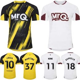 23 24 Camiseta de fútbol del equipo del club Watfords 37 MARTINS 19 YOUSSOUF 9 RAJOVIC 4 HOEDT 10 LOUZA 24 DELE-BASHIRU 45 ANDREWS 7 INCE 5 PORTEOUS 18 ASPRILLA Kits de camiseta de fútbol