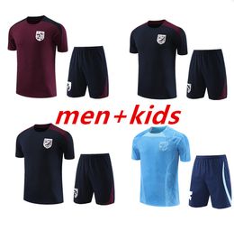 23/24 Maillot de football de survêtement d'Angleterre Combinaison d'entraînement à manches courtes KANE STERLING RASHFORD SANCHO GREALISH Hommes Enfants National Angleterre Football Ensembles Uniforme